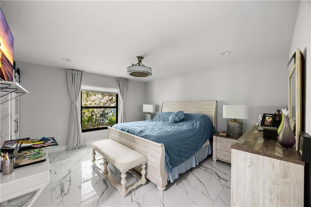 1890 Oakes BLVD, NAPLES FL 34119-12