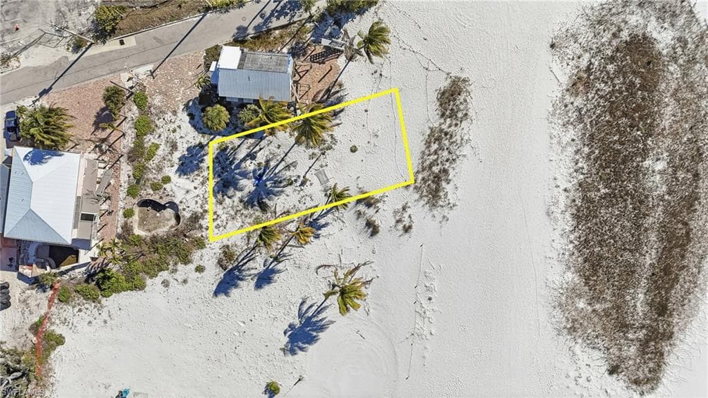 42 Avenue E, FORT MYERS BEACH FL 33931-1