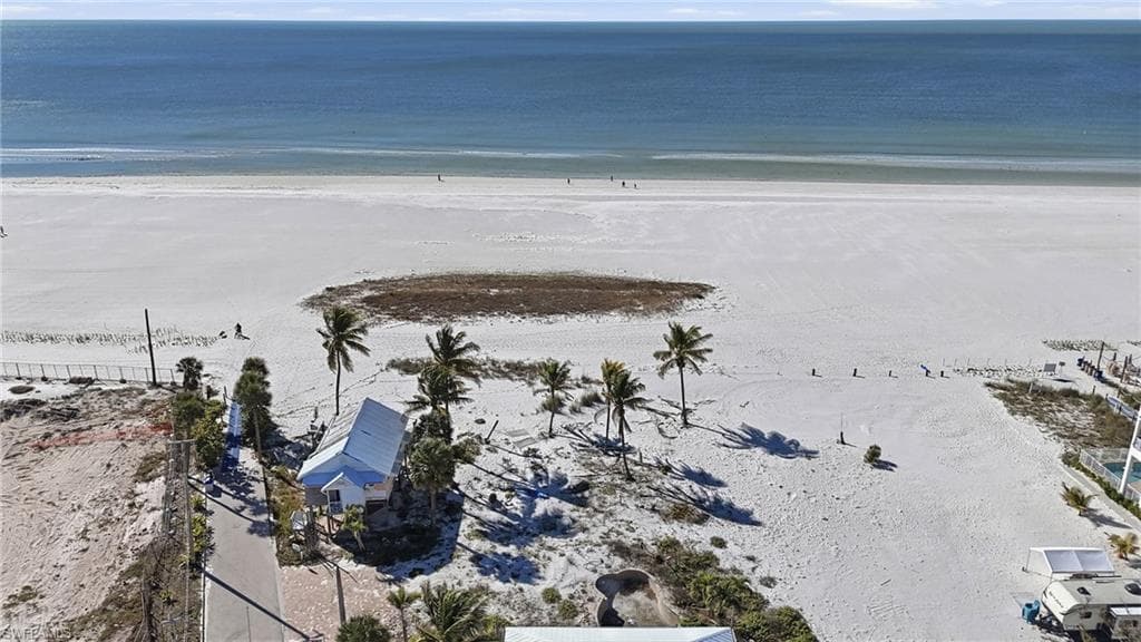 42 Avenue E, FORT MYERS BEACH FL 33931-5