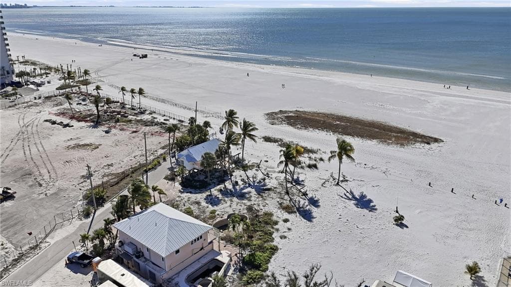42 Avenue E, FORT MYERS BEACH FL 33931-6