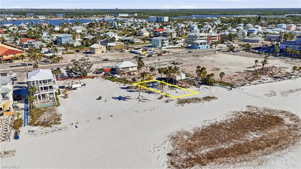 42 Avenue E, FORT MYERS BEACH FL 33931-2