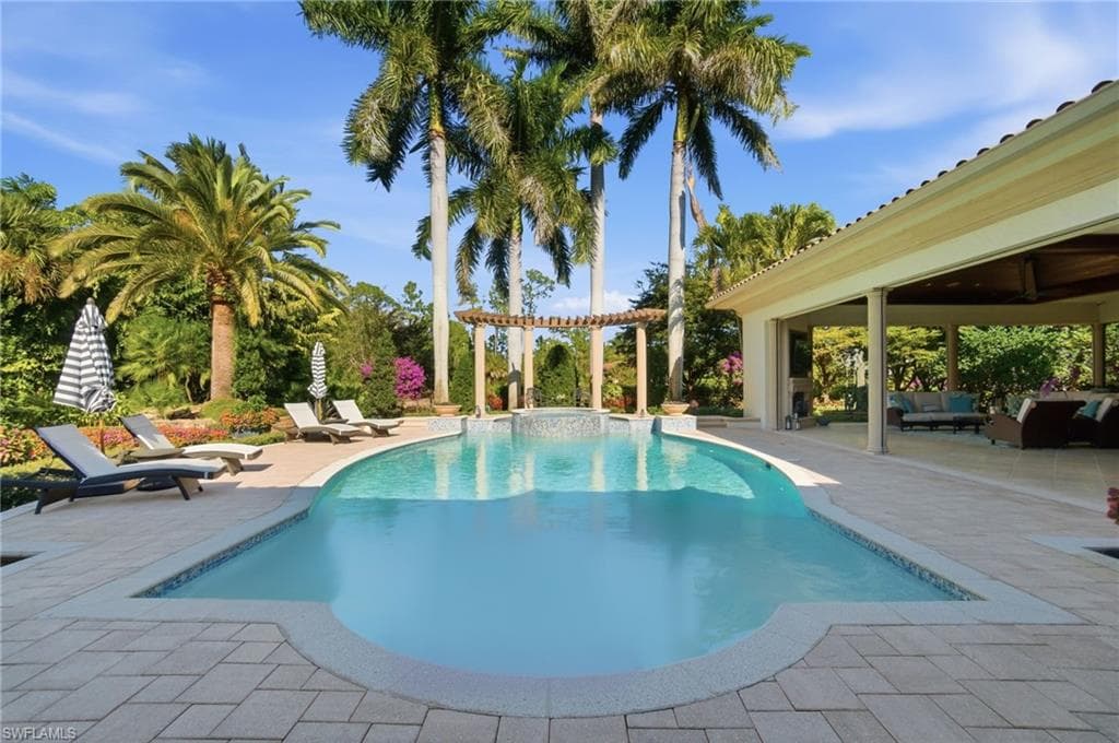 16961 Verona LN, NAPLES FL 34110-35