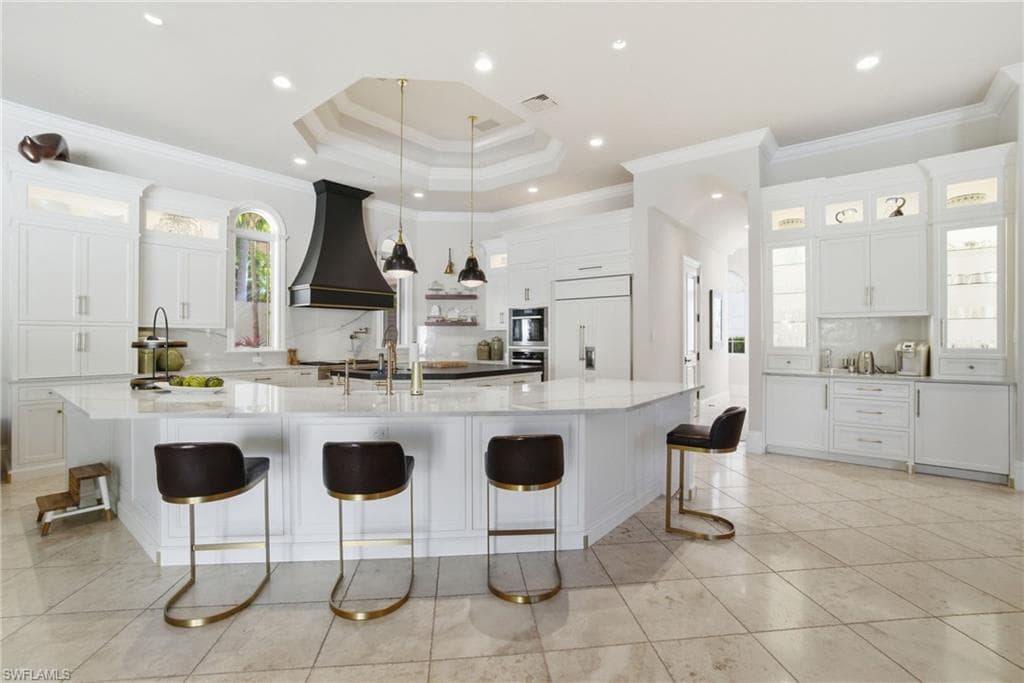 16961 Verona LN, NAPLES FL 34110-8