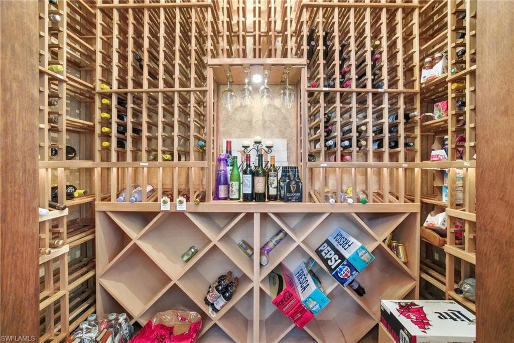 16961 Verona LN, NAPLES FL 34110-13