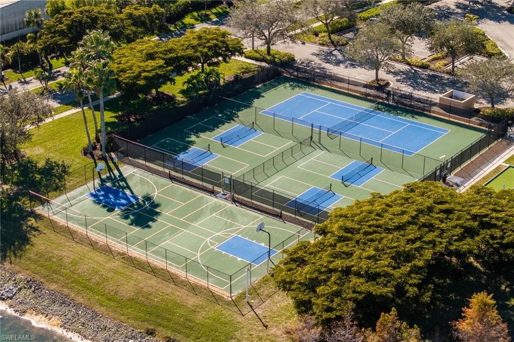 5693 Kensington LOOP, FORT MYERS FL 33912-36