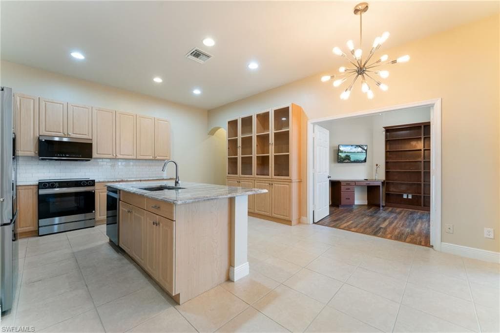 5693 Kensington LOOP, FORT MYERS FL 33912-10