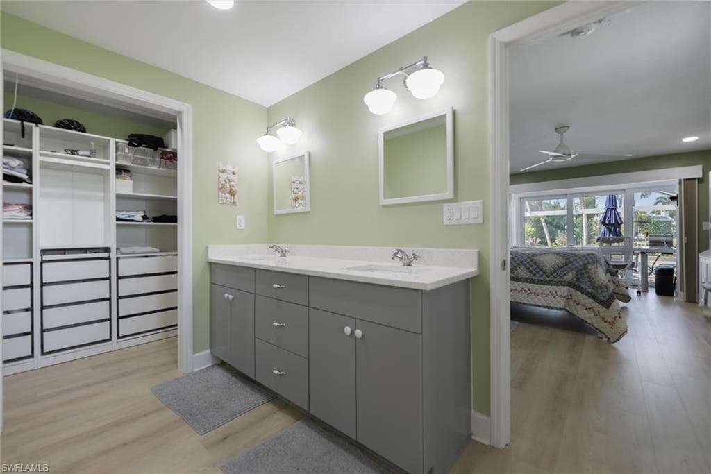 1264 Par View DR, SANIBEL FL 33957-8