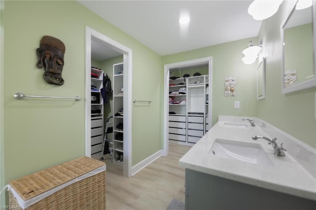 1264 Par View DR, SANIBEL FL 33957-9