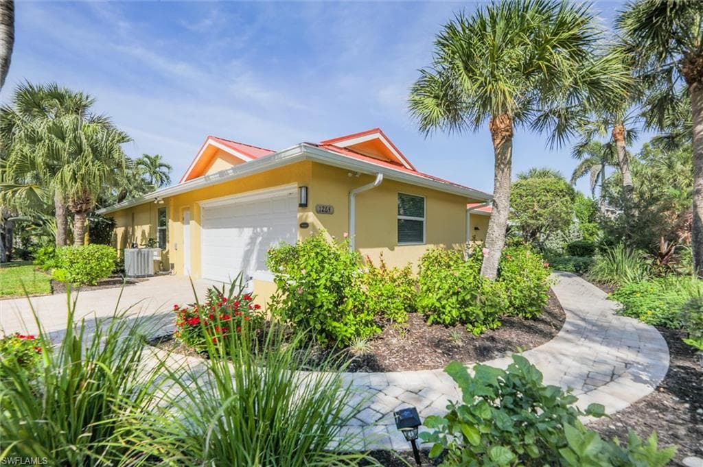 1264 Par View DR, SANIBEL FL 33957-13