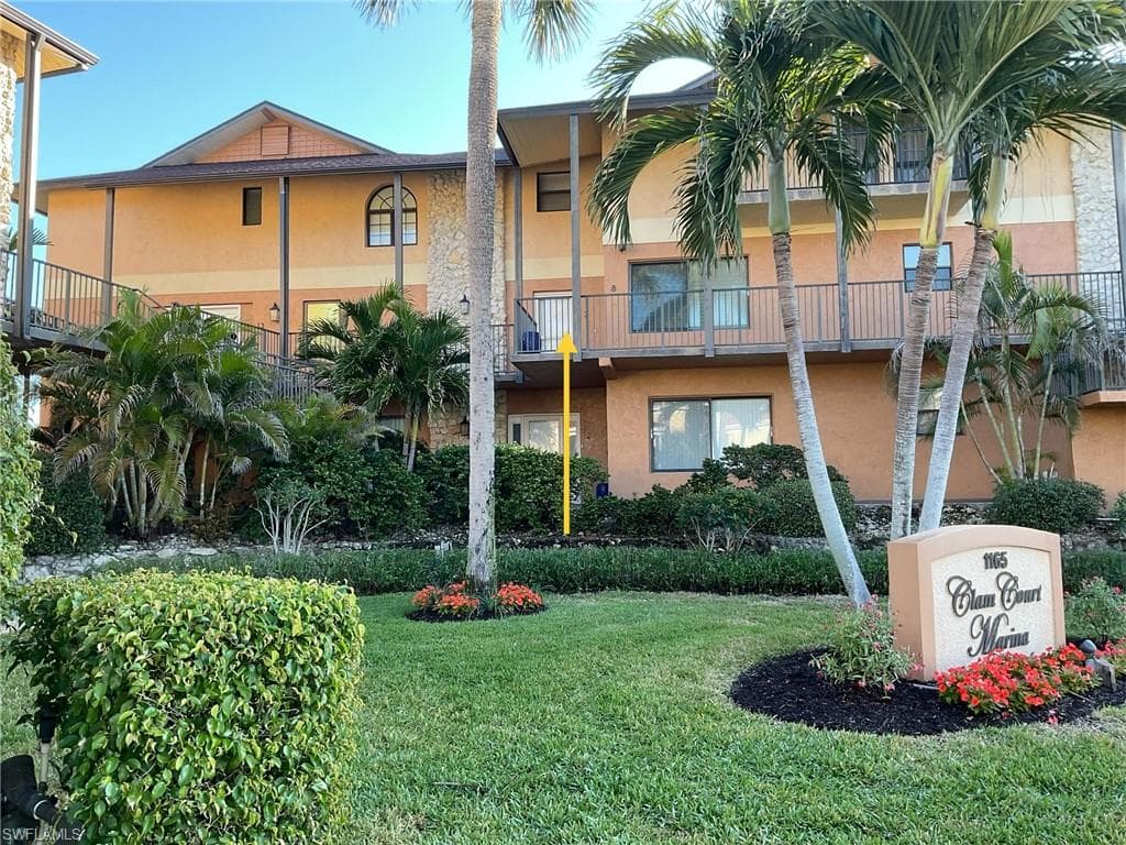 1165 Clam CT # 7, NAPLES FL 34102-1