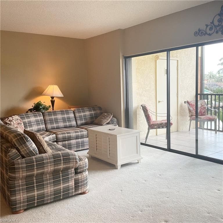 1165 Clam CT # 7, NAPLES FL 34102-5