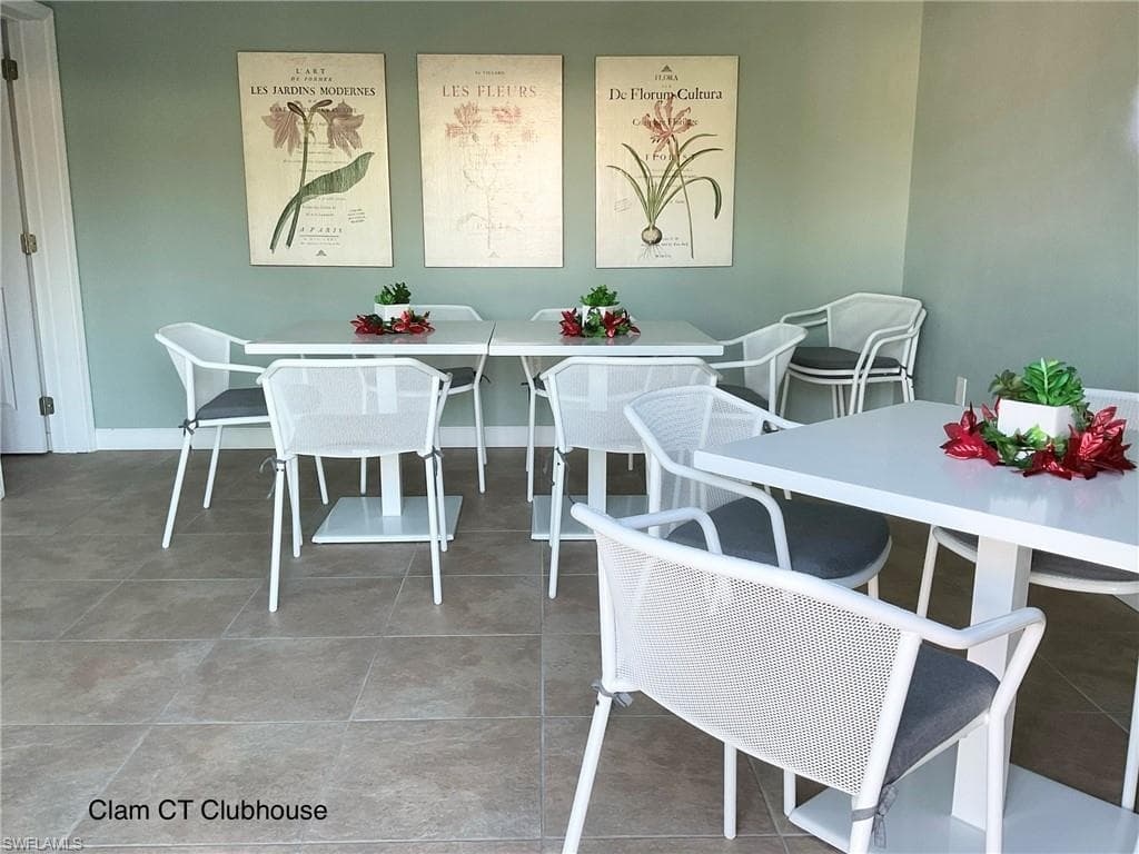 1165 Clam CT # 7, NAPLES FL 34102-33