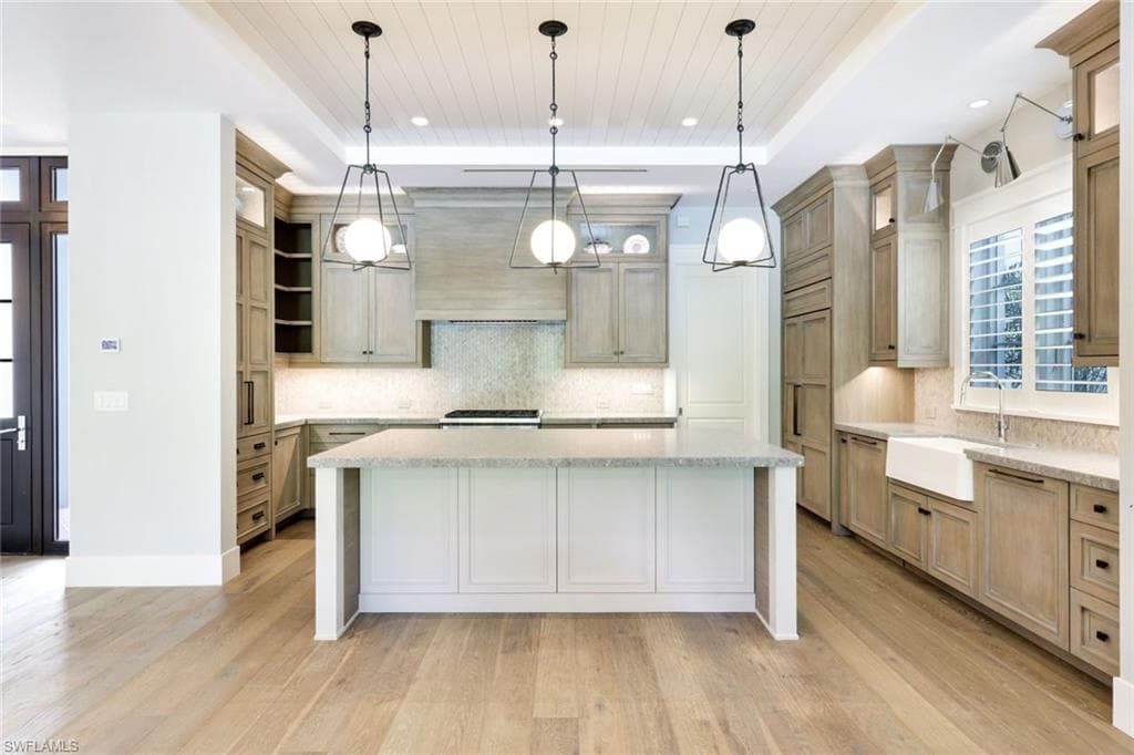 91 14th ST S, NAPLES FL 34102-12