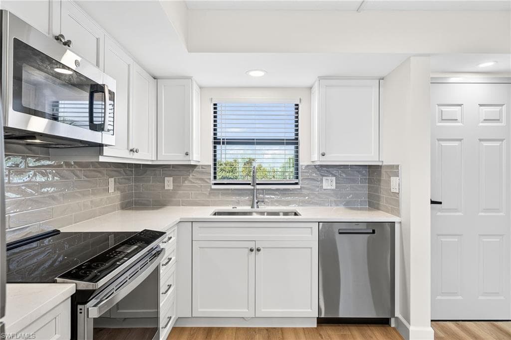 2737 W Gulf DR 222-8