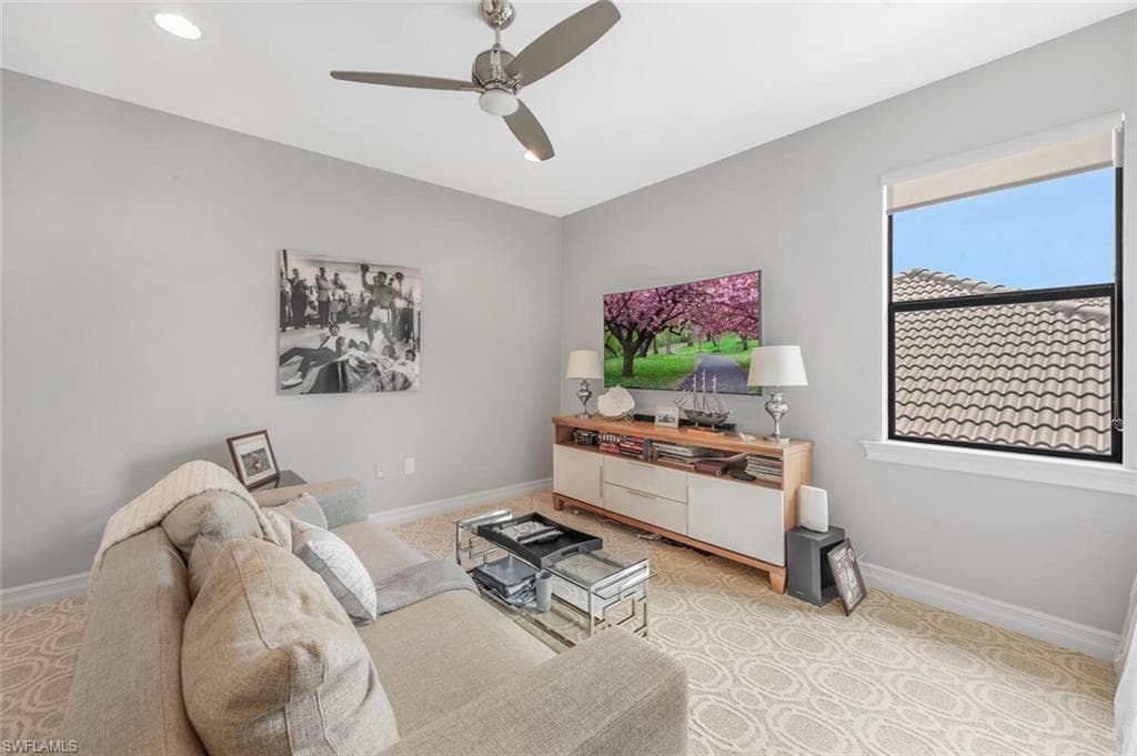 6865 Il Regalo CIR, NAPLES FL 34109-26