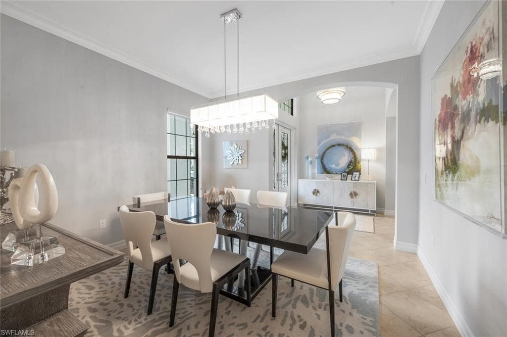 6865 Il Regalo CIR, NAPLES FL 34109-9