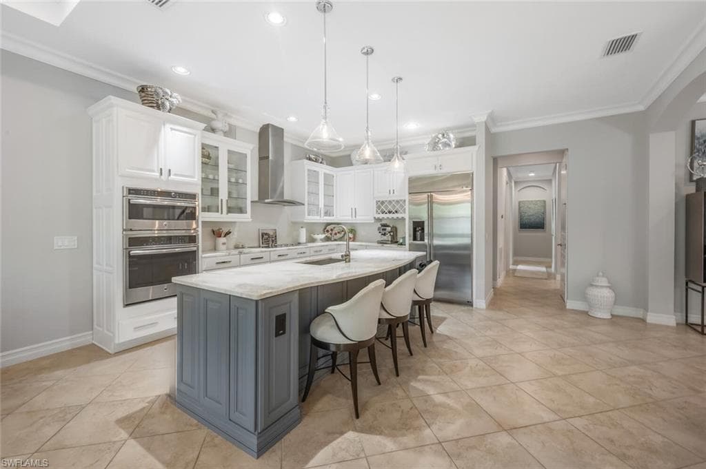 6865 Il Regalo CIR, NAPLES FL 34109-13