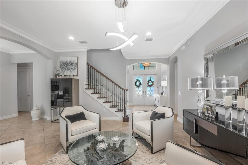 6865 Il Regalo CIR, NAPLES FL 34109-7