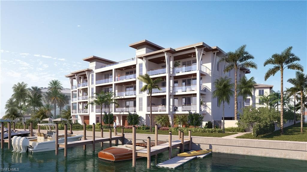 2020 GULF SHORE BLVD N UNIT 301E-2