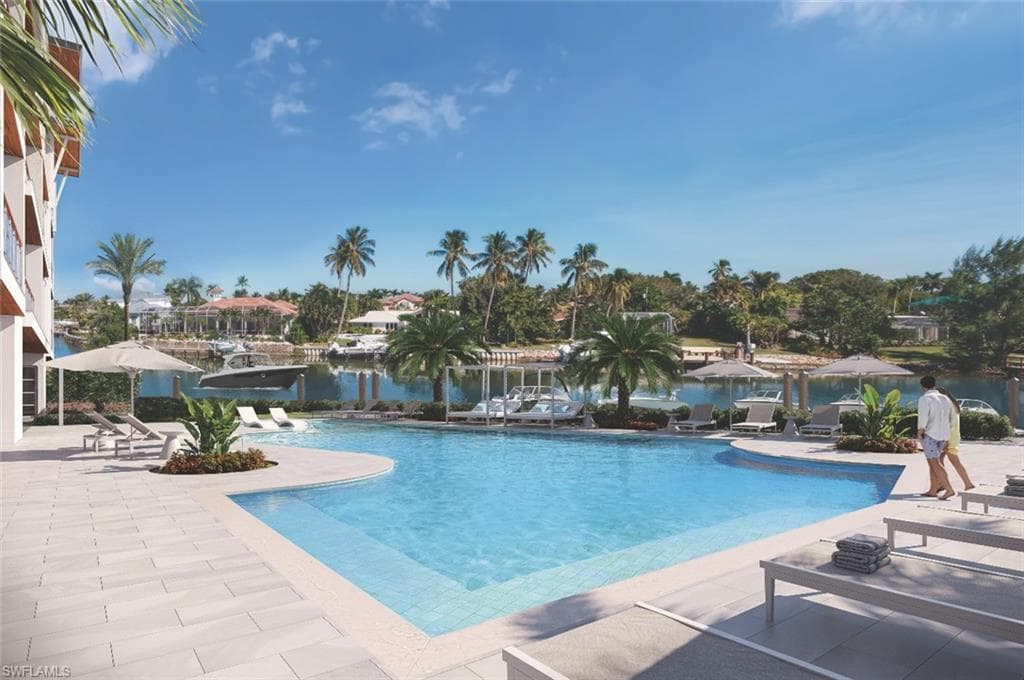 2020 GULF SHORE BLVD N UNIT 301E-9