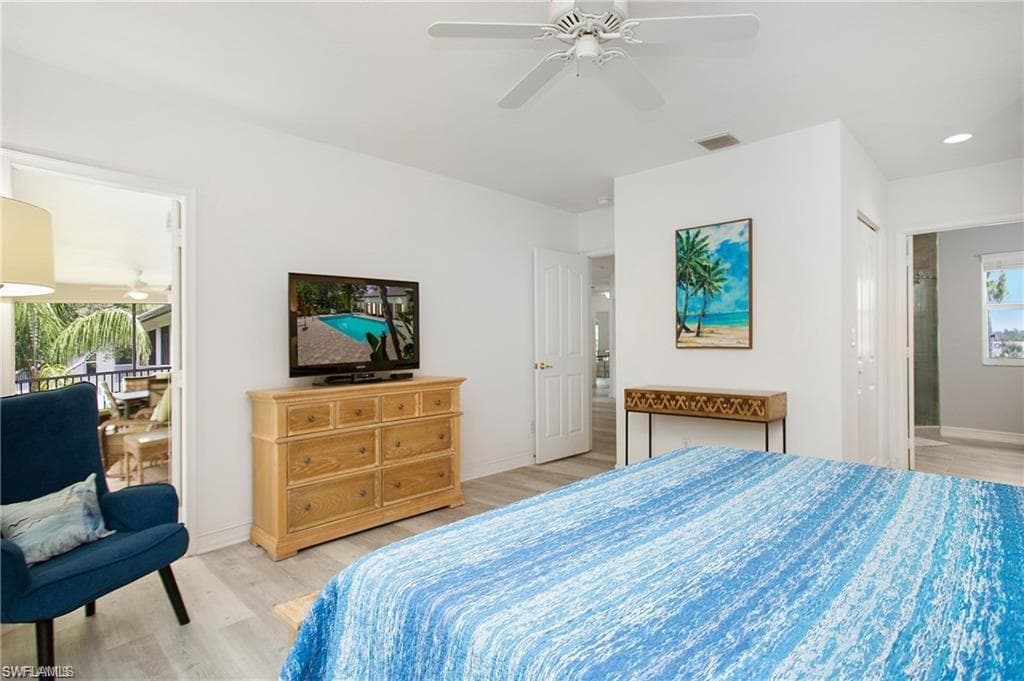 700 Diamond CIR # 706, NAPLES FL 34110-22