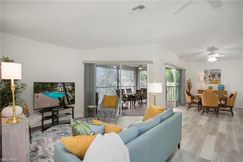 700 Diamond CIR # 706, NAPLES FL 34110-5