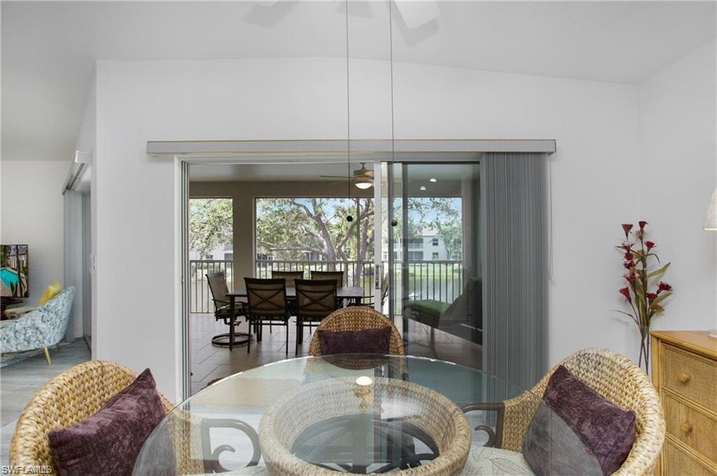 700 Diamond CIR # 706, NAPLES FL 34110-12