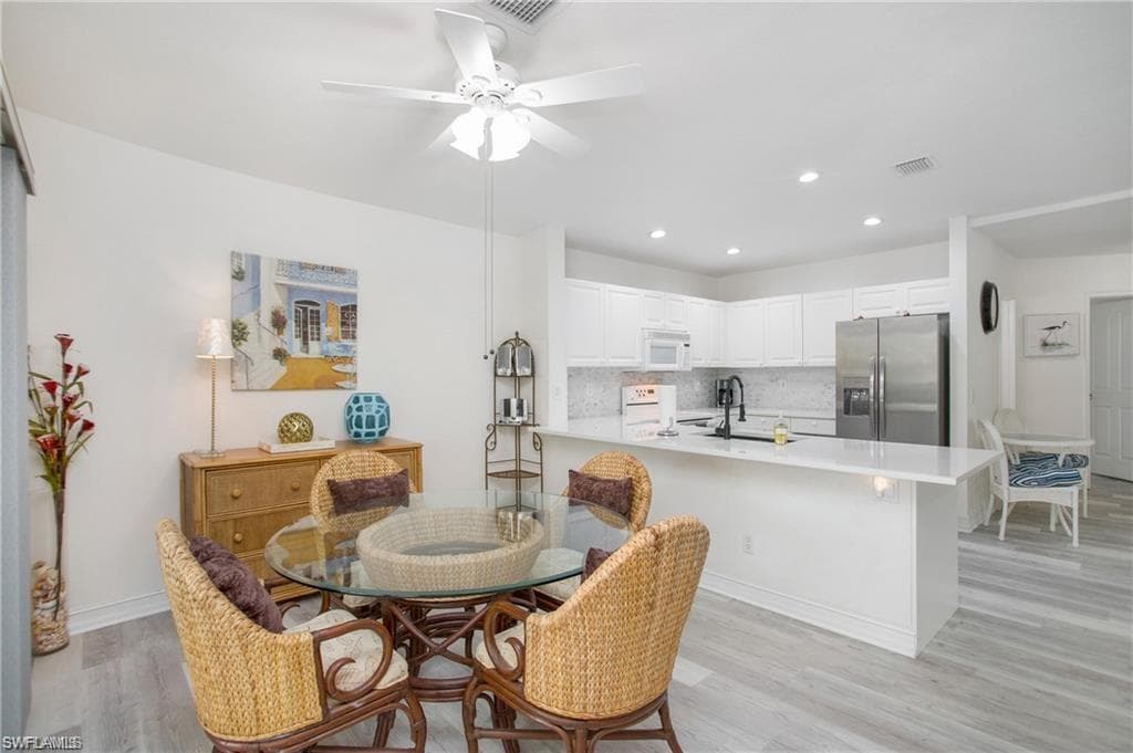 700 Diamond CIR # 706, NAPLES FL 34110-11