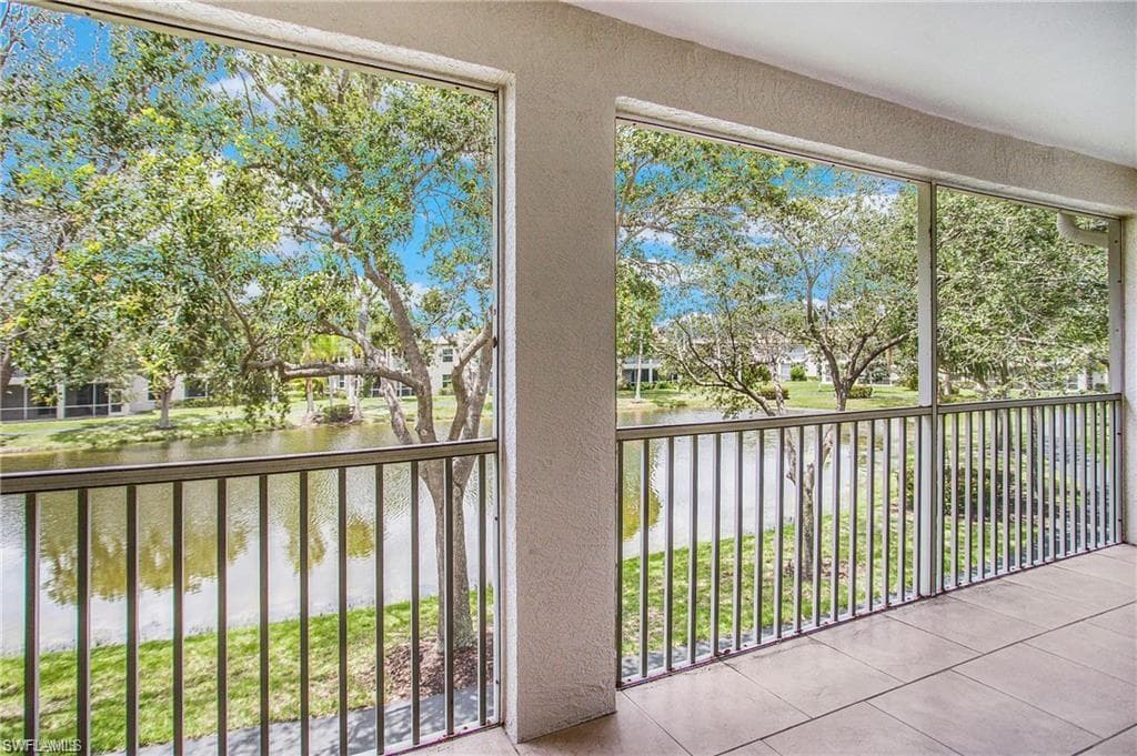 700 Diamond CIR # 706, NAPLES FL 34110-35