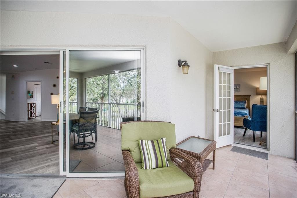 700 Diamond CIR # 706, NAPLES FL 34110-31