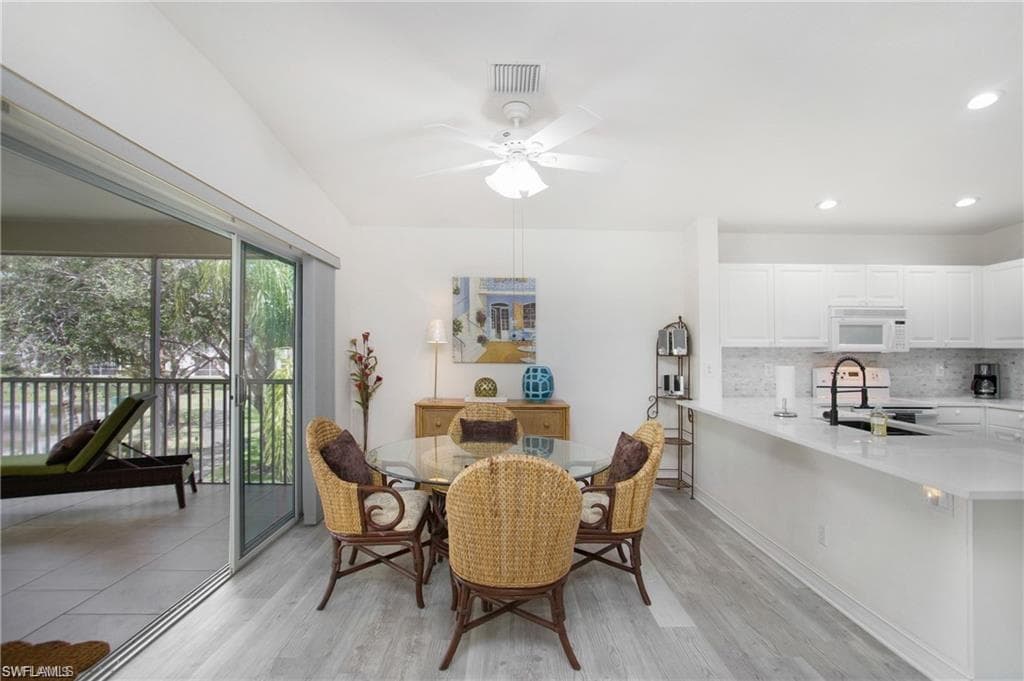 700 Diamond CIR # 706, NAPLES FL 34110-14