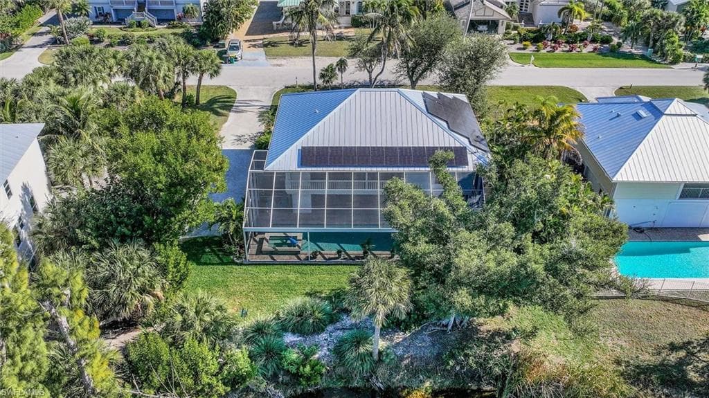 693 Emeril CT, SANIBEL FL 33957-12