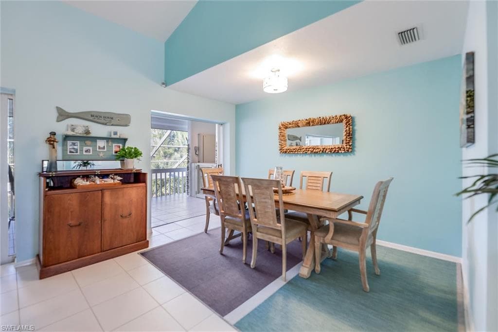 693 Emeril CT, SANIBEL FL 33957-31