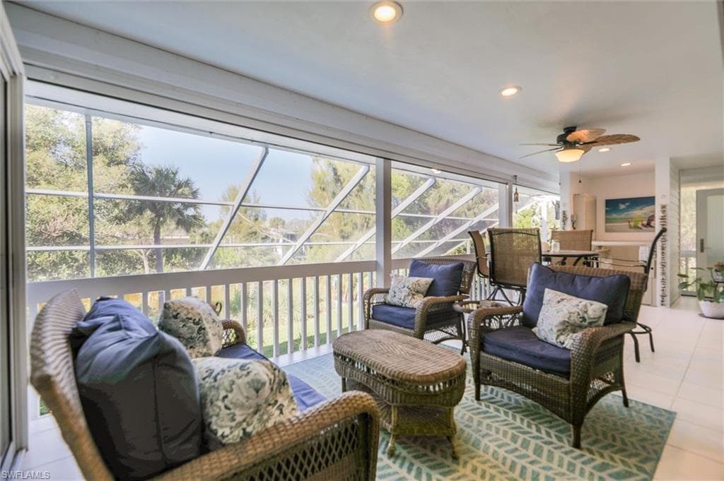 693 Emeril CT, SANIBEL FL 33957-17