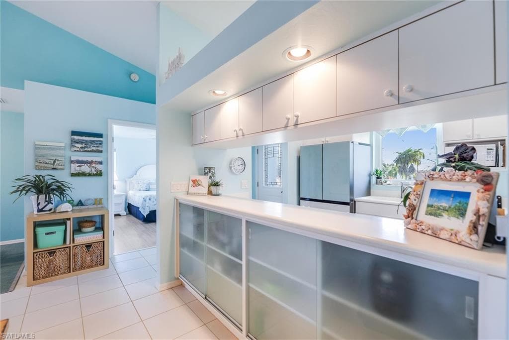 693 Emeril CT, SANIBEL FL 33957-30