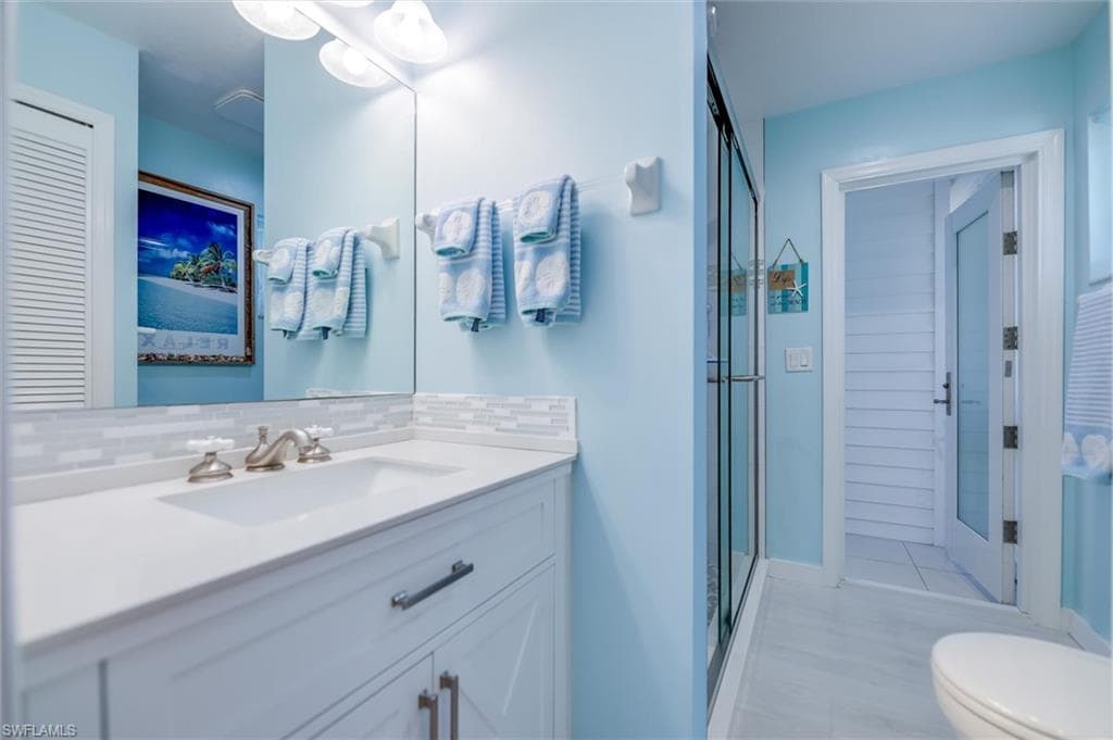 693 Emeril CT, SANIBEL FL 33957-38