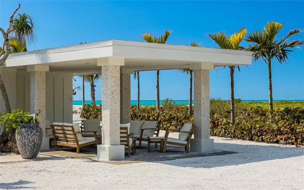 2740 N Beach RD # B, ENGLEWOOD FL 34223-22