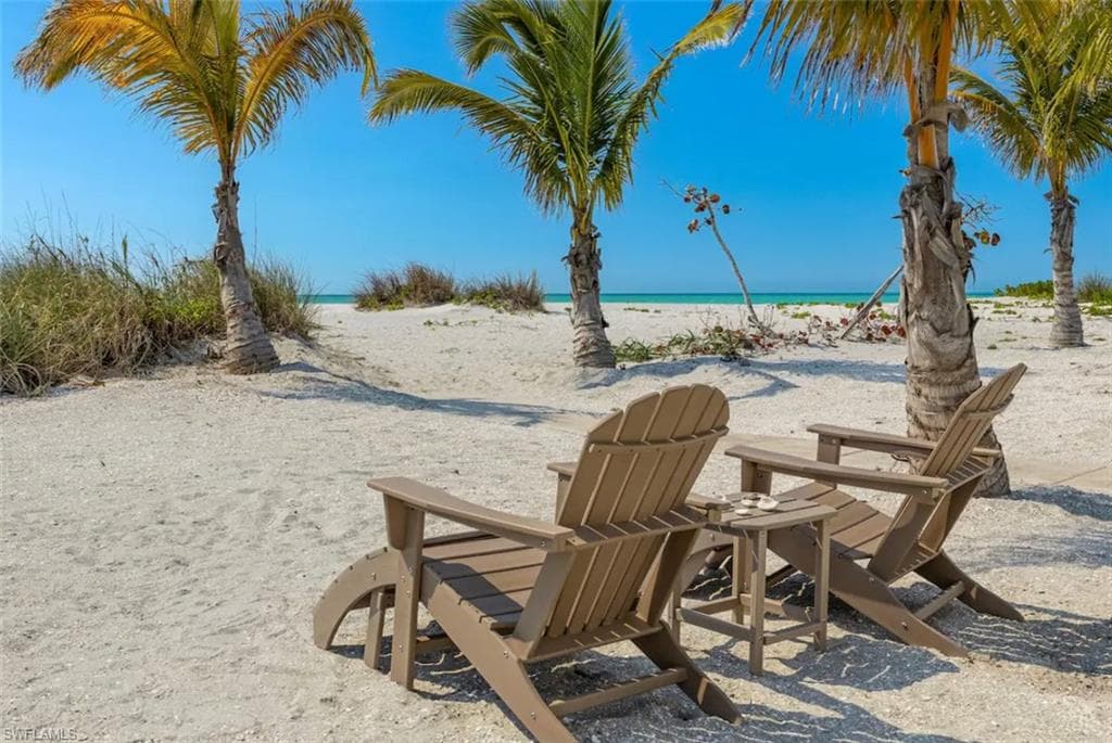 2740 N Beach RD # B, ENGLEWOOD FL 34223-26