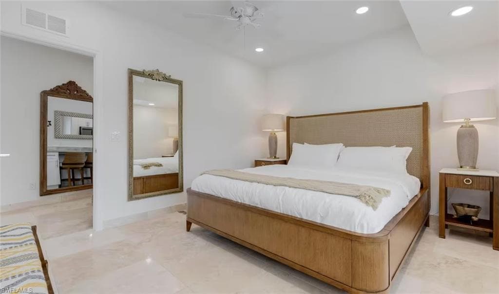 2740 N Beach RD # B, ENGLEWOOD FL 34223-38