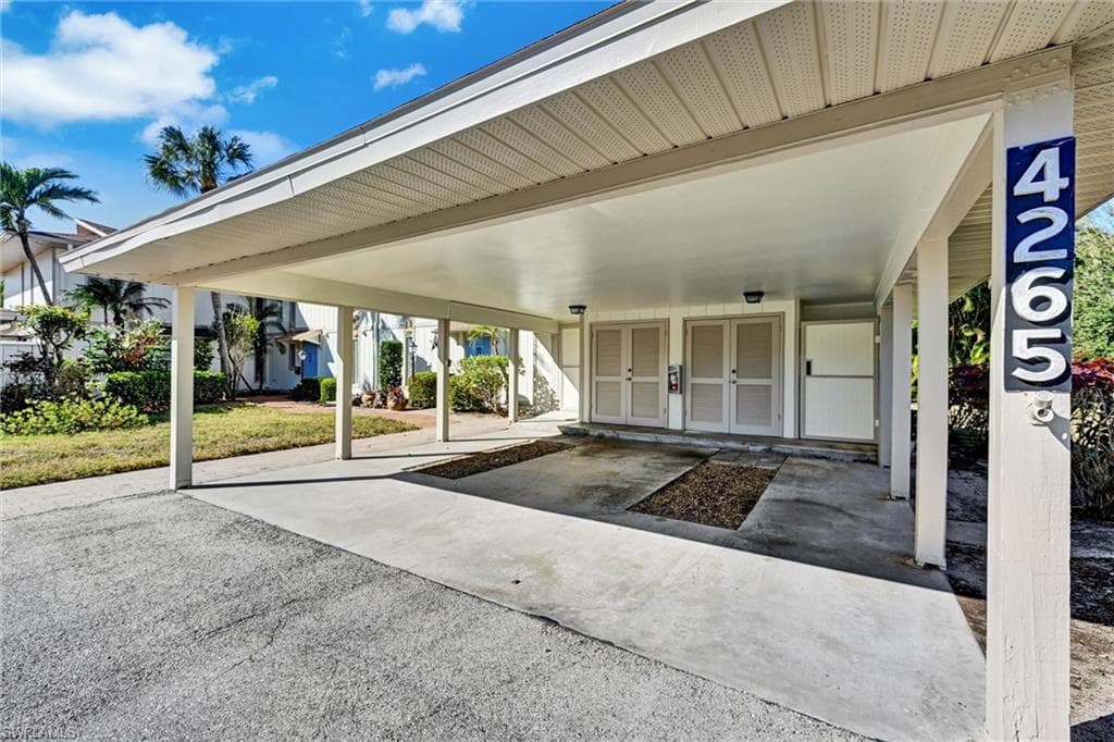 4265 Island CIR # B, FORT MYERS FL 33919-1