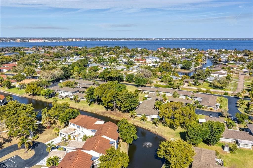 4265 Island CIR # B, FORT MYERS FL 33919-45