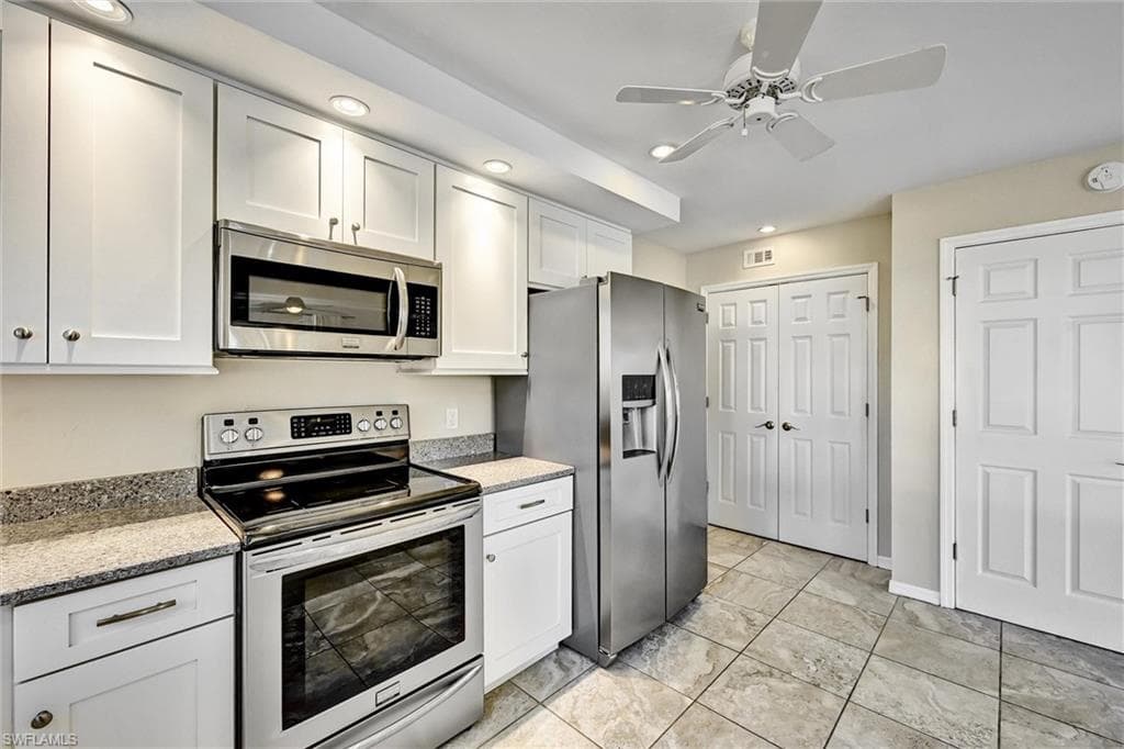 4265 Island CIR # B, FORT MYERS FL 33919-12