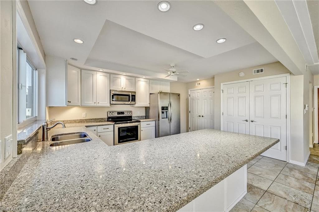 4265 Island CIR # B, FORT MYERS FL 33919-9