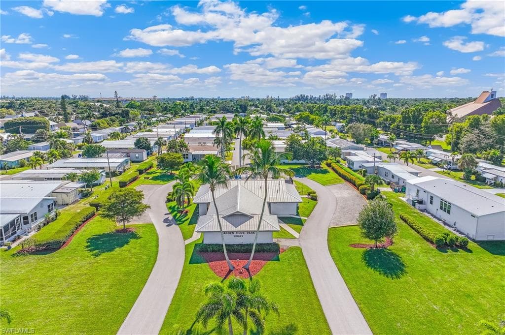 9 Red Poinciana DR, FORT MYERS FL 33908-1