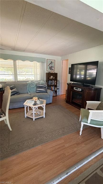 9 Red Poinciana DR, FORT MYERS FL 33908-6