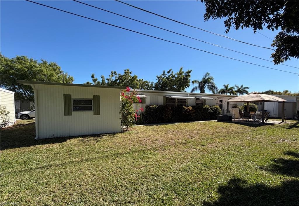 9 Red Poinciana DR, FORT MYERS FL 33908-9