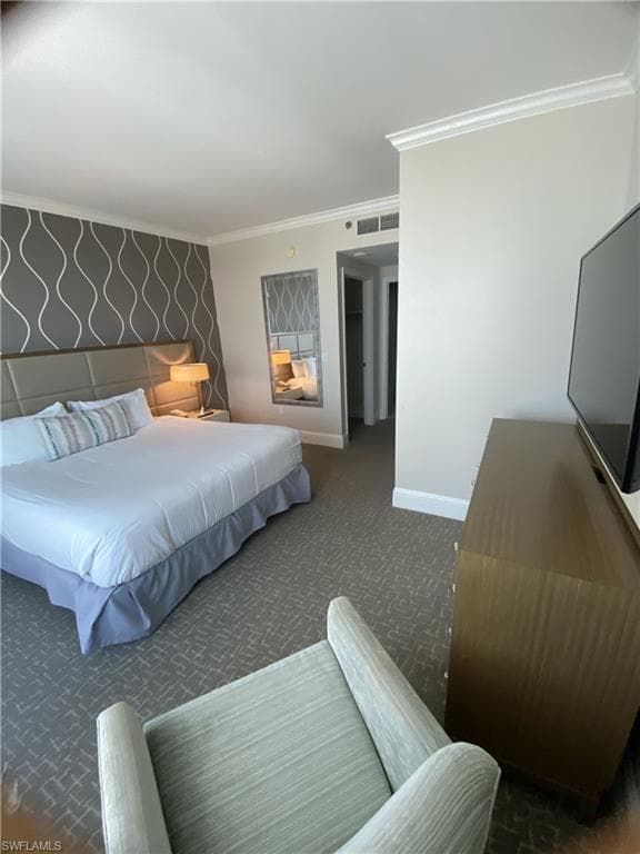 4401 COLLINS AVE, MIAMI BEACH FL 33140-19