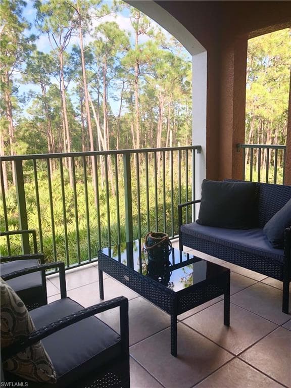 1220 Wildwood Lakes BLVD # 306, NAPLES FL 34104-11