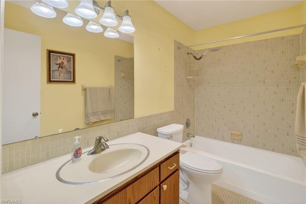 8740 Lueck LN N # 1, FORT MYERS FL 33919-12