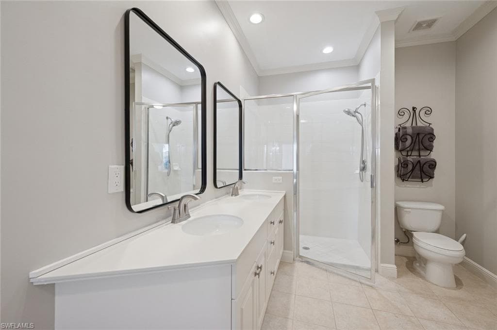 1420 Sweetwater CV # 104, NAPLES FL 34110-18